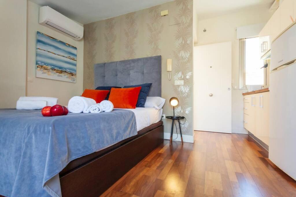Precioso Atico Con Terraza Centro Historico Malaga Apartment Exterior photo
